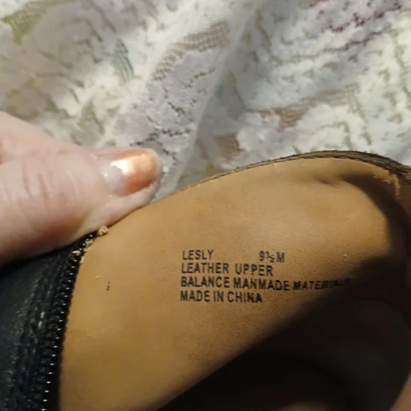 Nicole Black Leather Ankle Boots Zipper Side Sz 9 1/2M - Picture 10 of 10